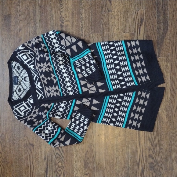 Active designed in Los Angeles cardigan sweater size small - Picture 2 of 4